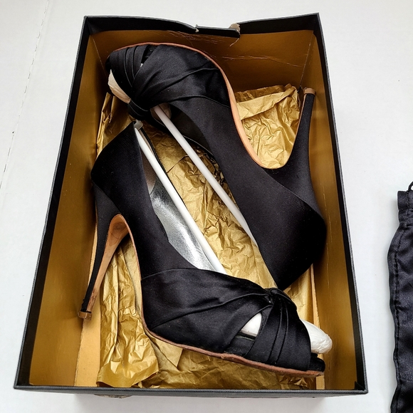 Giuseppe Zanotti Black Sandal - Picture 8 of 14